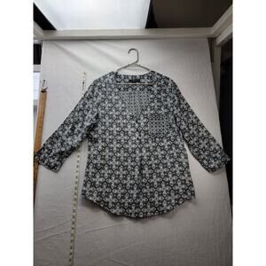 NWOT Fred David grey and white print pullover blouse Size L